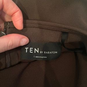 Ten by Babaton
ROGUE TUBE TOP